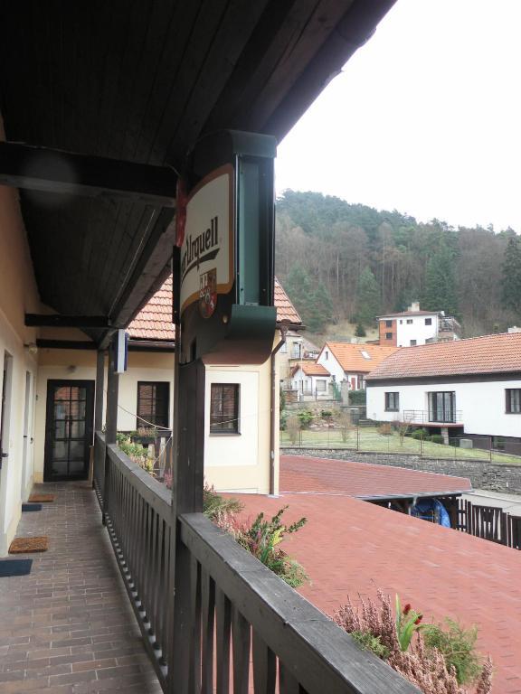 U Kralovny Dagmar Hotell Karlštejn Rom bilde
